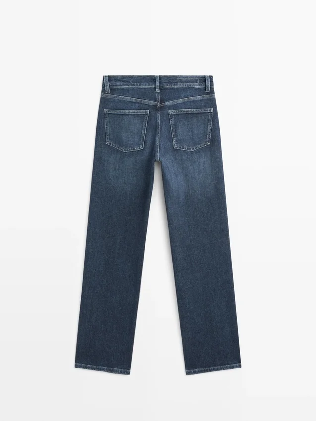 Komfortable Jeans mit geradem Bein und hoher Taille Komfortable Jeans mit geradem Bein und hoher Taille