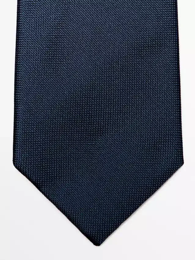 Krawatte aus 100 % Seide mit Struktur Krawatte aus 100 % Seide mit Struktur