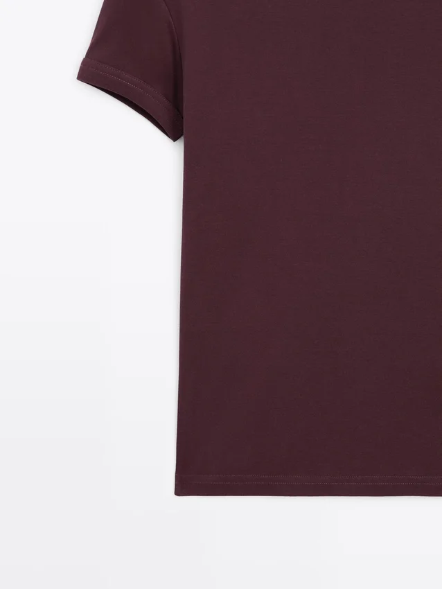 Kurzarm-T-Shirt aus 100 % Baumwolle Kurzarm-T-Shirt aus 100 % Baumwolle