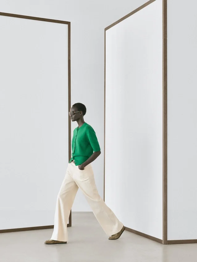 Kurzärmelige Strickcardigan aus Baumwollmischung Kurzärmelige Strickcardigan aus Baumwollmischung