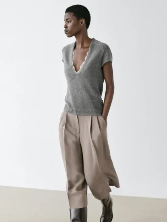 Kurzärmeliger Strickpullover mit Spitze