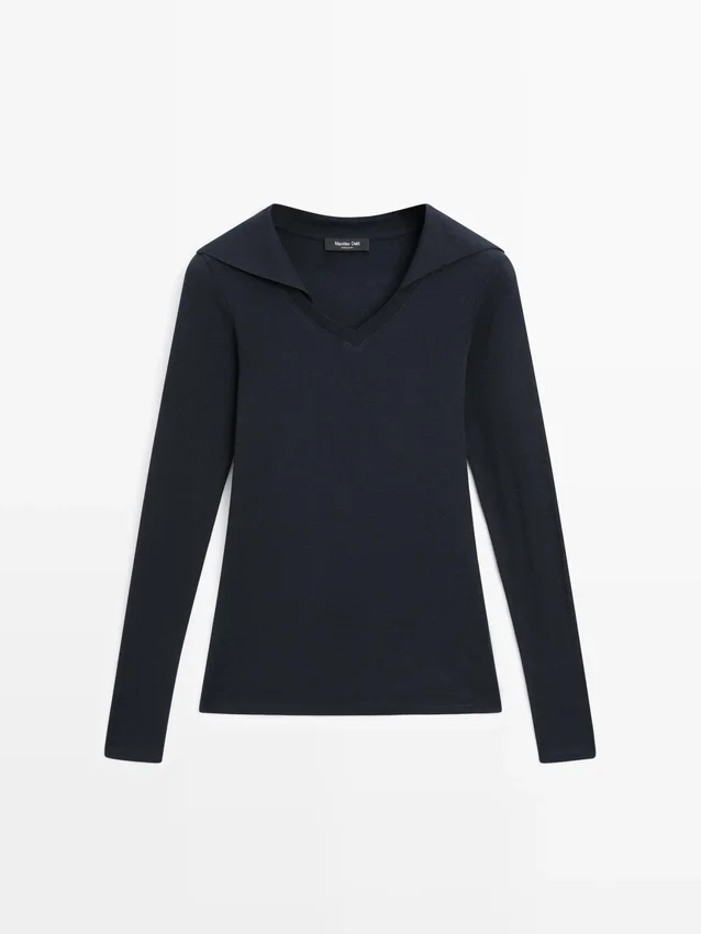 Langärmliges Poloshirt aus Strick mit V-Ausschnitt Langärmliges Poloshirt aus Strick mit V-Ausschnitt