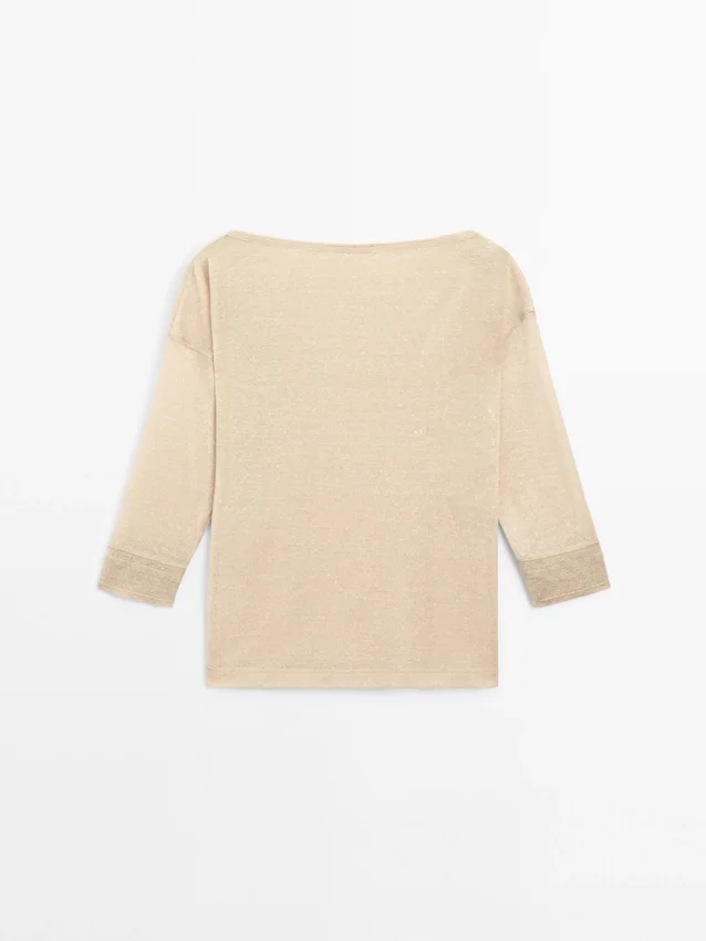 Leichtes T-Shirt aus einer Woll-Leinen-Mischung Leichtes T-Shirt aus einer Woll-Leinen-Mischung