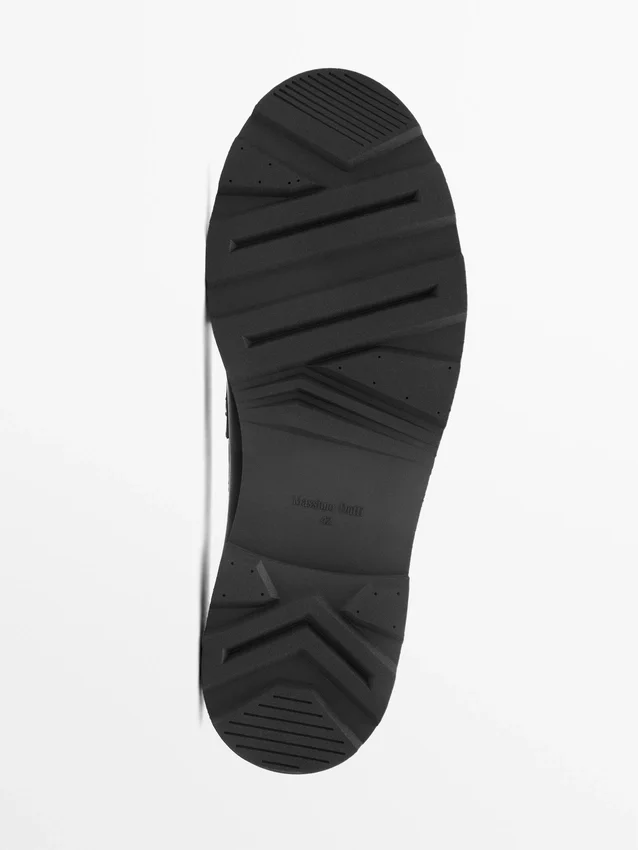 Loafer aus Leder mit Profilsohle und Penny-Riemen Loafer aus Leder mit Profilsohle und Penny-Riemen