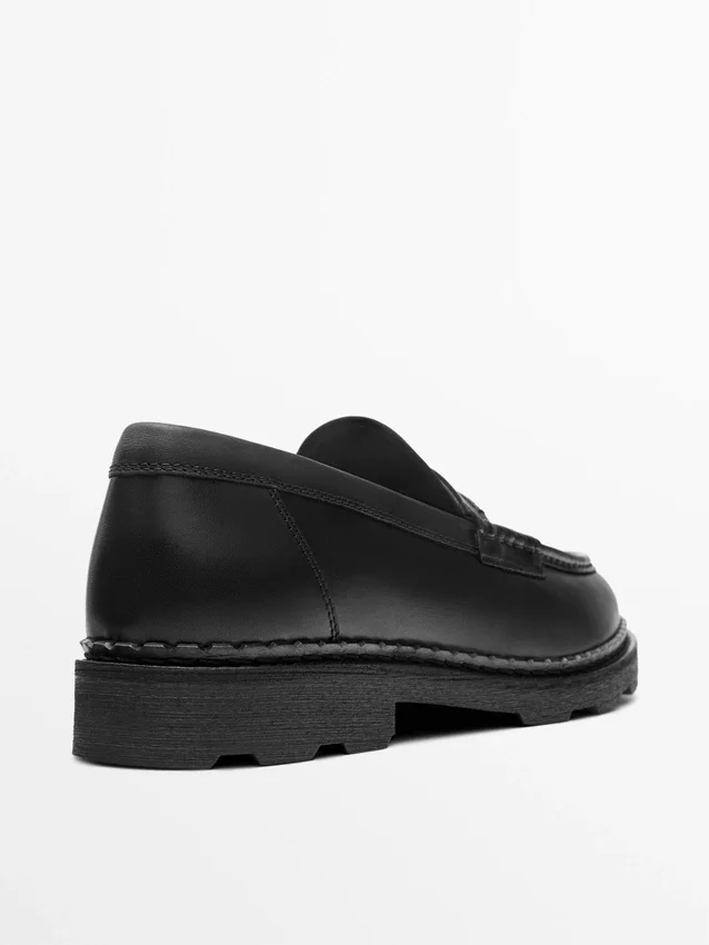 Loafer aus Leder mit Profilsohle und Penny-Riemen Loafer aus Leder mit Profilsohle und Penny-Riemen