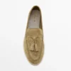 Loafer aus Spaltleder mit Quasten Loafer aus Spaltleder mit Quasten