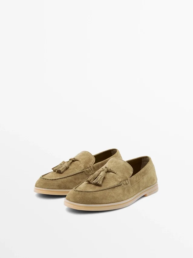 Loafer aus Spaltleder mit Quasten Loafer aus Spaltleder mit Quasten