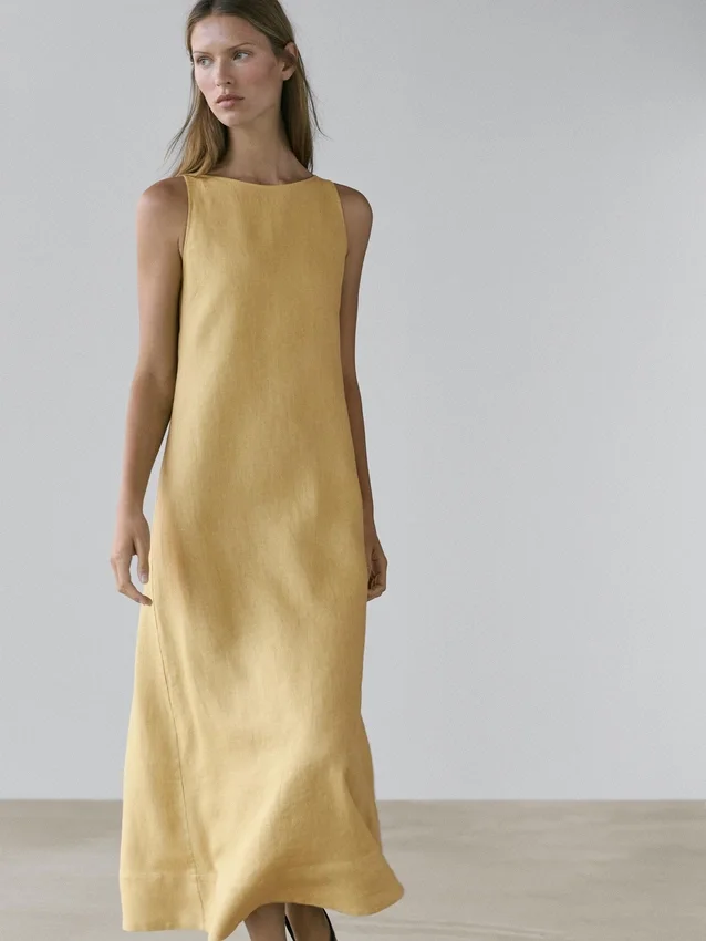 Midi-Kleid aus Leinen mit Neckholder Midi-Kleid aus Leinen mit Neckholder