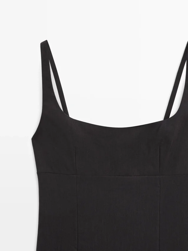 Midi-Kleid aus Leinen mit Trägern Midi-Kleid aus Leinen mit Trägern