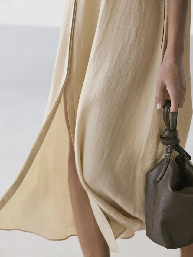 Midi-Kleid aus Leinenmischung mit Poloshirt-Kragen Midi-Kleid aus Leinenmischung mit Poloshirt-Kragen