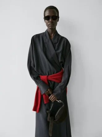 Midi-Kleid mit drapierten Details