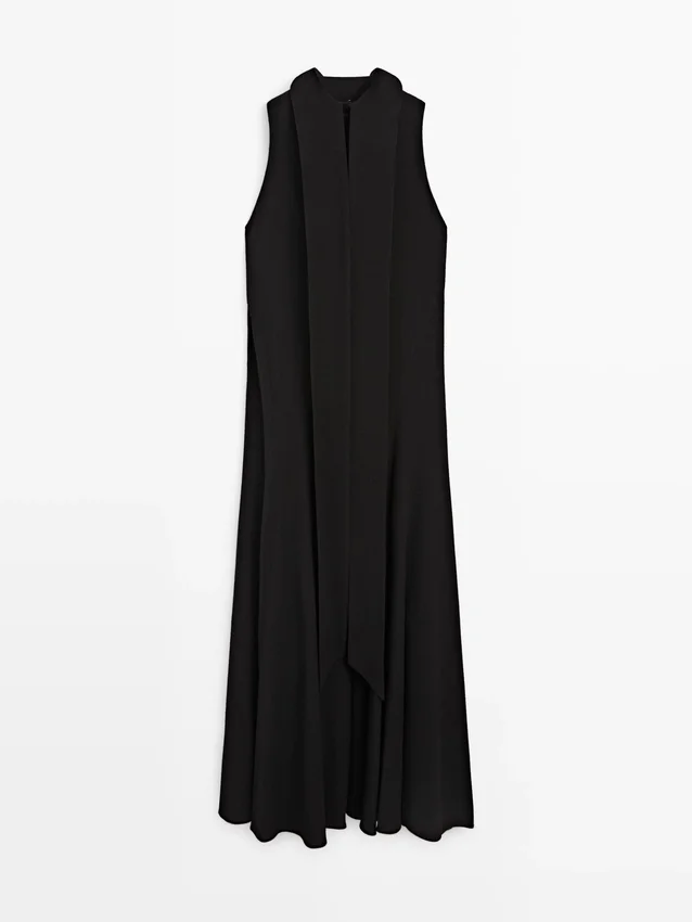 Midi-Kleid mit Neckholder und Bindedetail Midi-Kleid mit Neckholder und Bindedetail