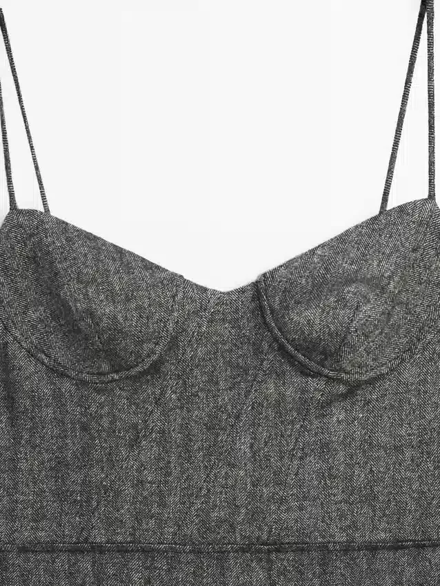 Midi-Kleid mit Trägern Midi-Kleid mit Trägern