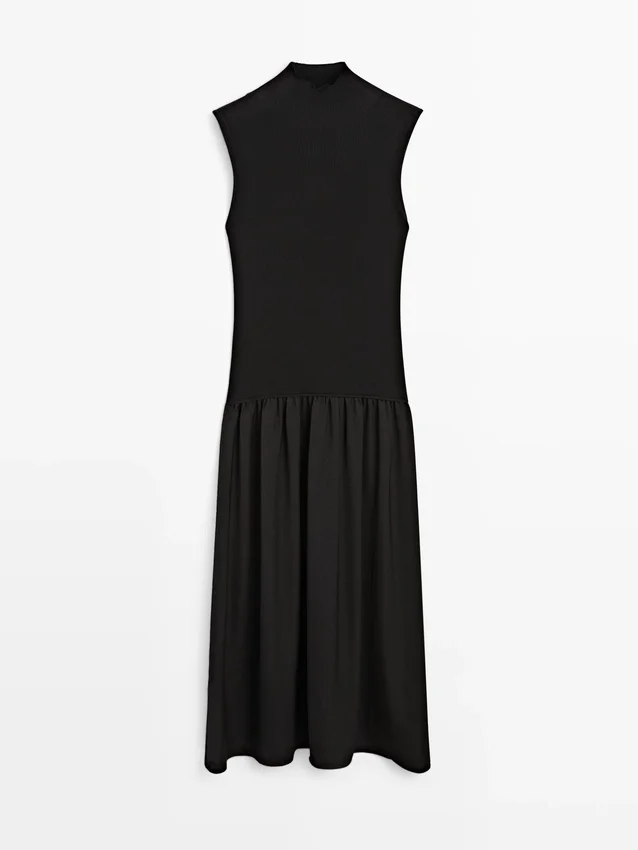 Midi-Kleider aus Strick mit kontrastierenden Details Midi-Kleider aus Strick mit kontrastierenden Details