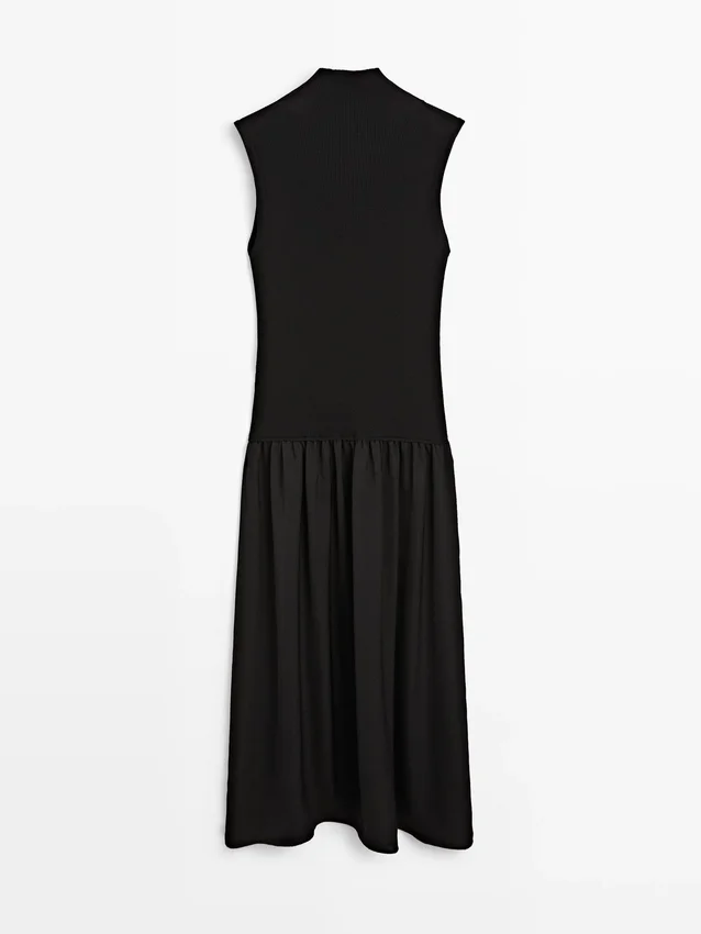 Midi-Kleider aus Strick mit kontrastierenden Details Midi-Kleider aus Strick mit kontrastierenden Details