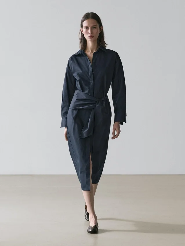 Midi-Kleider mit Schals Midi-Kleider mit Schals