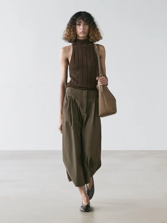 Midirock mit Kellerfalten Midirock mit Kellerfalten