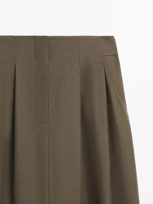 Midirock mit Kellerfalten Midirock mit Kellerfalten