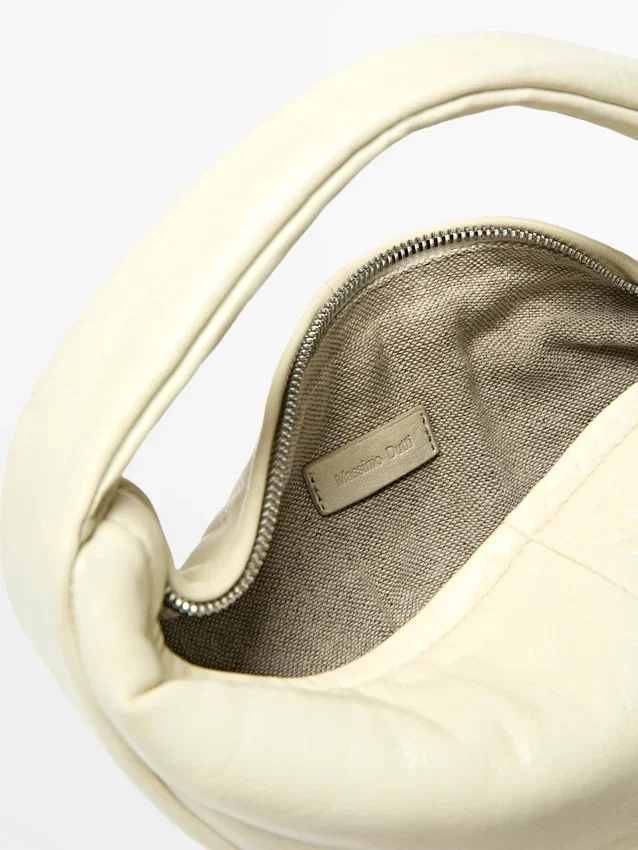 Mini-Halbmondtasche aus Nappaleder Mini-Halbmondtasche aus Nappaleder