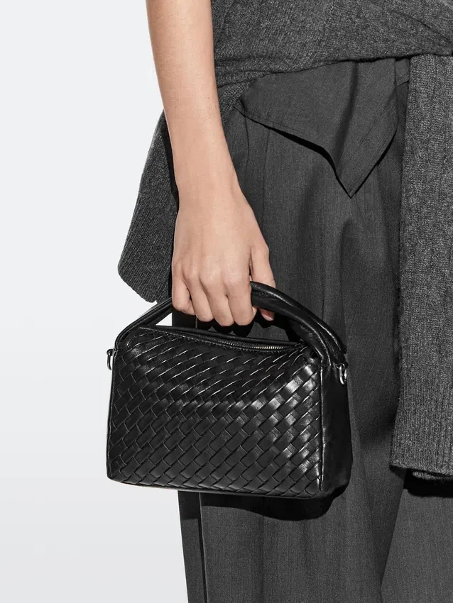 Mini-Tasche aus geflochtenem Nappaleder Mini-Tasche aus geflochtenem Nappaleder