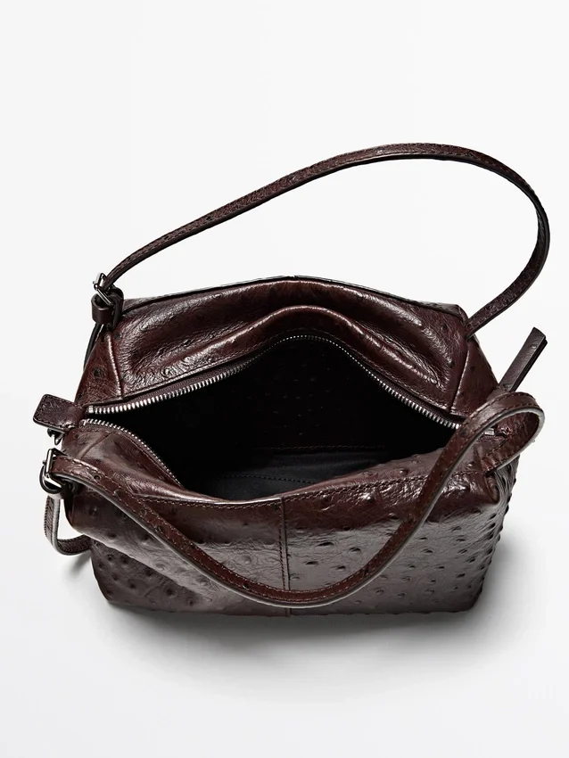 Mini-Umhängetasche aus strukturiertem Leder Mini-Umhängetasche aus strukturiertem Leder