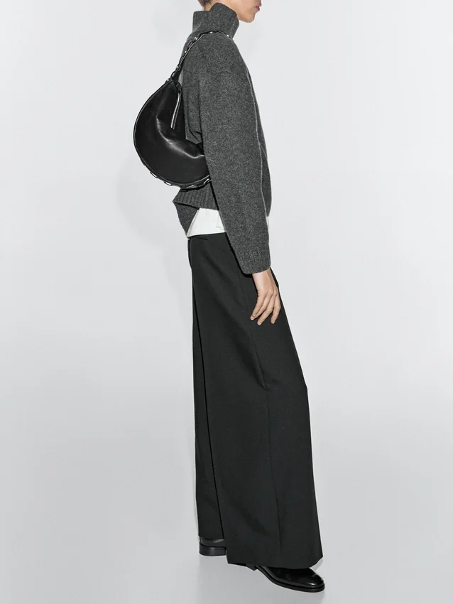 Nappaleder-Tasche mit Ösen Nappaleder-Tasche mit Ösen