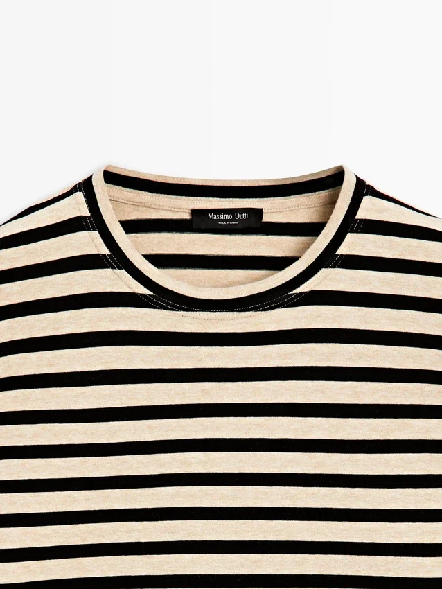 Oversize-T-Shirt aus Baumwollmischung mit Streifenmuster Oversize-T-Shirt aus Baumwollmischung mit Streifenmuster