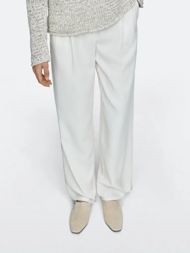 Pantoletten mit Keilabsatz Pantoletten mit Keilabsatz