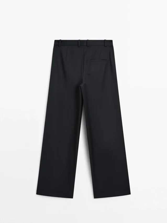 Plissierte Hose aus extrafeiner Wolle Plissierte Hose aus extrafeiner Wolle