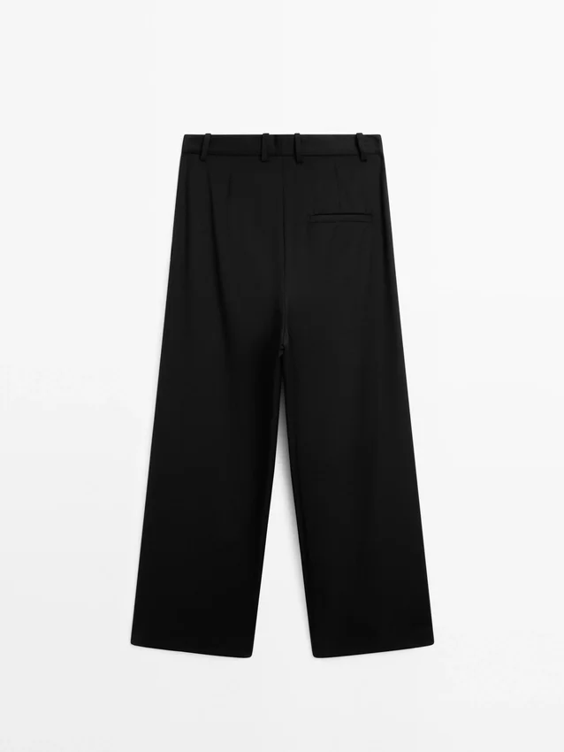 Plissierte Hose aus extrafeiner Wolle Plissierte Hose aus extrafeiner Wolle