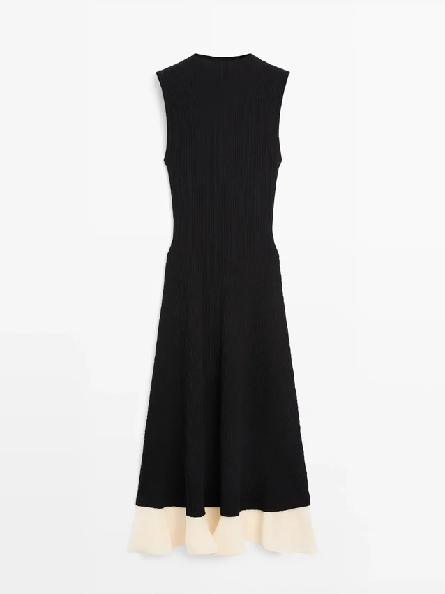 Plissiertes Midikleid mit Rüschen Plissiertes Midikleid mit Rüschen