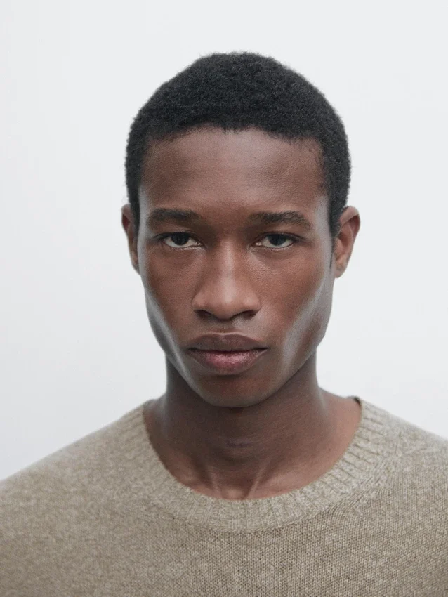 Pullover aus Baumwoll- und Leinen-Moulina-Strick Pullover aus Baumwoll- und Leinen-Moulina-Strick