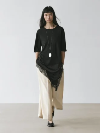 Pullover mit kontrastierenden Spitzendetails