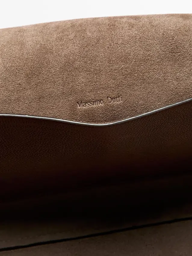 Reise-Kulturbeutel aus Nappaleder Reise-Kulturbeutel aus Nappaleder