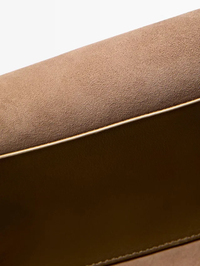 Reise-Kulturbeutel aus Nappaleder Reise-Kulturbeutel aus Nappaleder