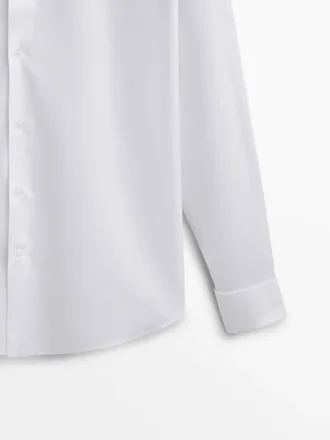 Slim-Fit-Baumwollhemd mit doppelten Manschetten