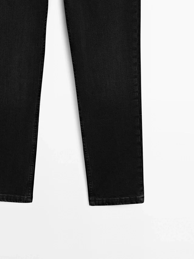 Slim-Fit-Jeans mit mittlerer Leibhöhe und verkürztem Bein Slim-Fit-Jeans mit mittlerer Leibhöhe und verkürztem Bein