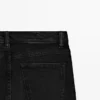Slim-Fit-Jeans mit mittlerer Leibhöhe und verkürztem Bein Slim-Fit-Jeans mit mittlerer Leibhöhe und verkürztem Bein