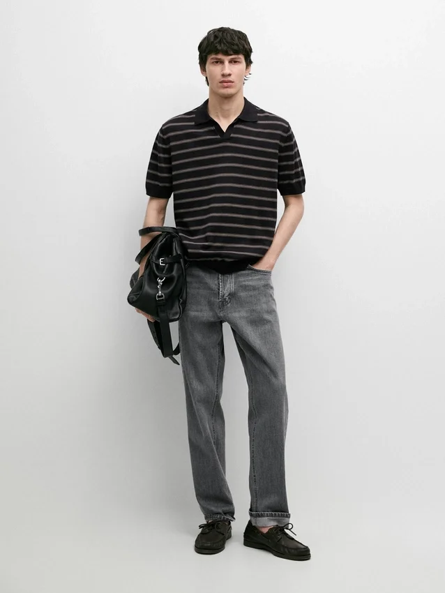 Strick-Poloshirt mit Kontraststreifen Strick-Poloshirt mit Kontraststreifen