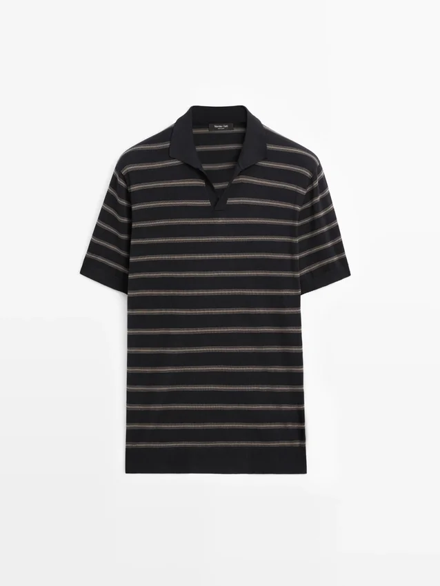 Strick-Poloshirt mit Kontraststreifen Strick-Poloshirt mit Kontraststreifen