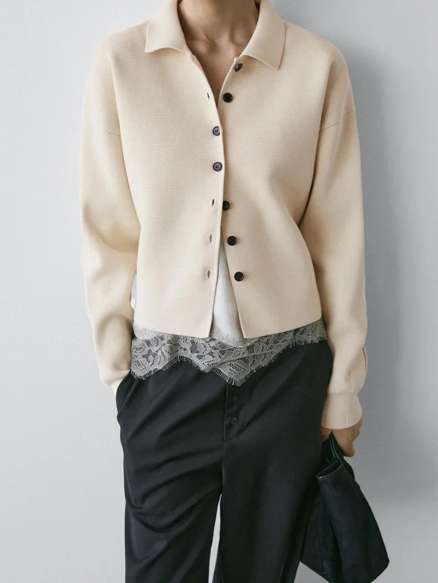 Strickcardigan mit Polokragen aus Baumwollstrick Strickcardigan mit Polokragen aus Baumwollstrick