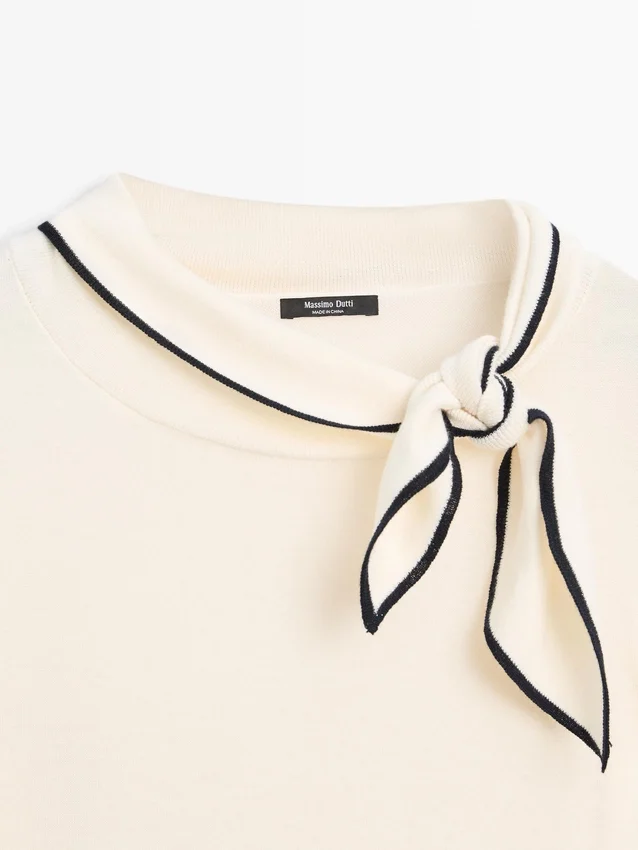 Strickpullover aus Baumwolle mit Schals-Detail Strickpullover aus Baumwolle mit Schals-Detail