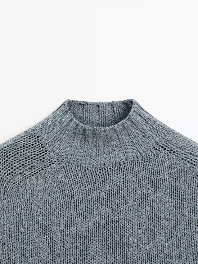 Strickpullover aus Baumwollmischung mit Rollkragen Strickpullover aus Baumwollmischung mit Rollkragen