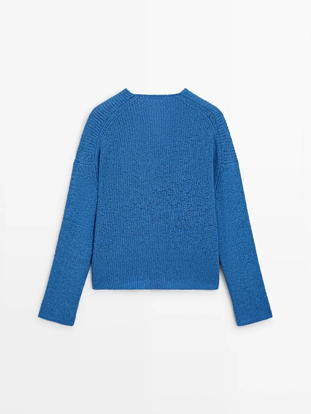 Strickpullover aus Baumwollmischung mit V-Ausschnitt Strickpullover aus Baumwollmischung mit V-Ausschnitt