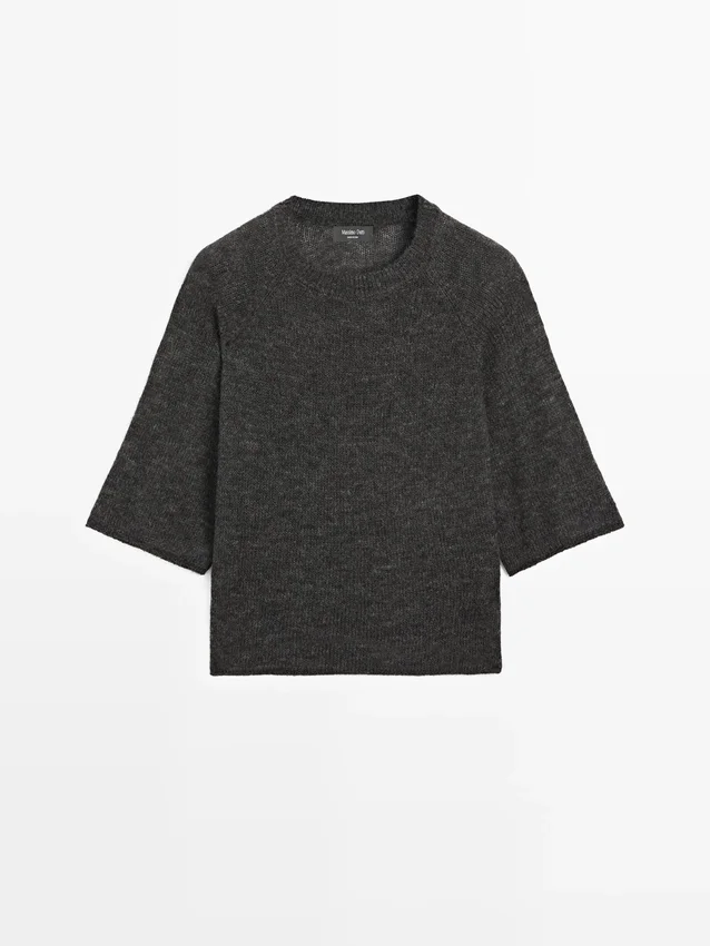 Strickpullover aus einer Alpaka-Woll-Mischung mit Raglanärmeln Strickpullover aus einer Alpaka-Woll-Mischung mit Raglanärmeln