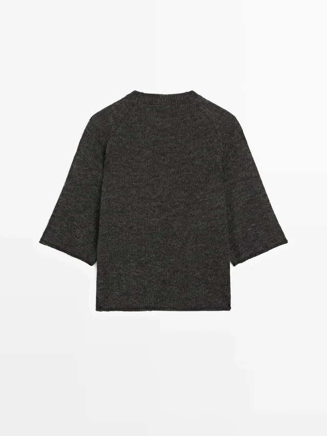 Strickpullover aus einer Alpaka-Woll-Mischung mit Raglanärmeln Strickpullover aus einer Alpaka-Woll-Mischung mit Raglanärmeln