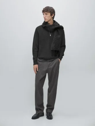 Strickpullover mit Stehkragen und Reißverschluss Strickpullover mit Stehkragen und Reißverschluss