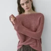 Strickpullover mit U-Boot-Ausschnitt Strickpullover mit U-Boot-Ausschnitt