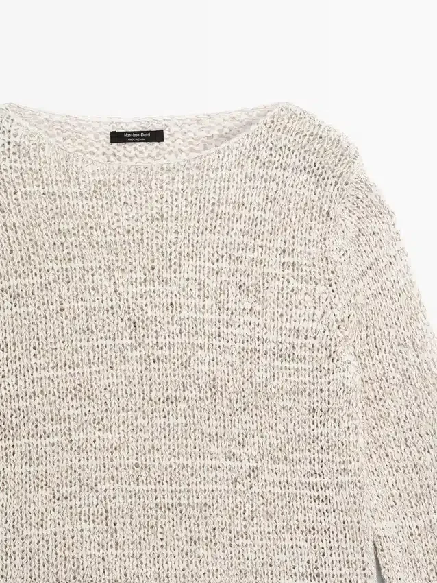 Strickpullover mit U-Boot-Ausschnitt Strickpullover mit U-Boot-Ausschnitt