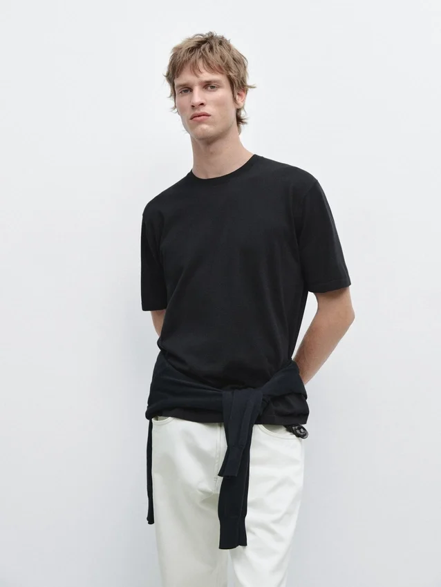 T-Shirt aus Baumwollstrick T-Shirt aus Baumwollstrick